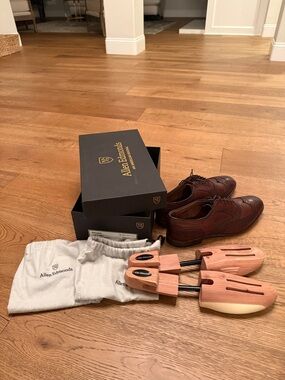 Allen Edmonds McAllister Mahogany Brown Wingtip Oxfords, 11.5E (Wide)